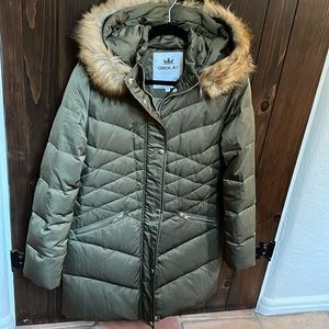 Orolay heavy down jacket mid thigh length XS like new, removable fur 2way zip